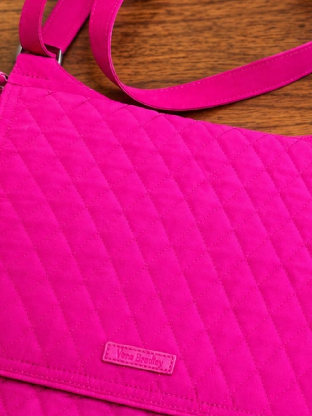 Vera Bradley Hipster Crossbody Mailbag Purse Satchel Fuchsia Pink NWT - Picture 2 of 7
